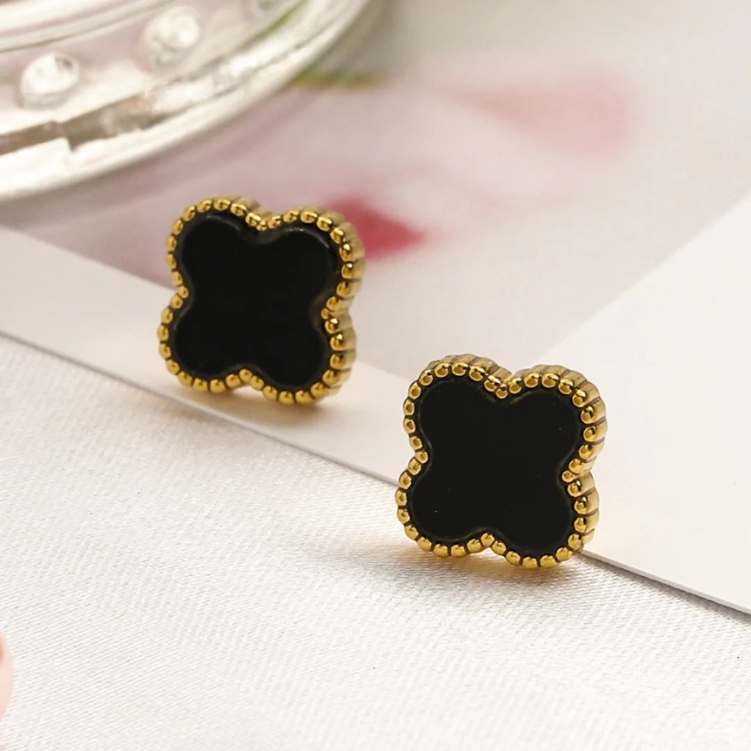 CLOVER | Orecchini Neri