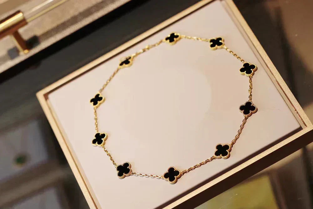 CLOVER | Collana Nera 10 Motivi
