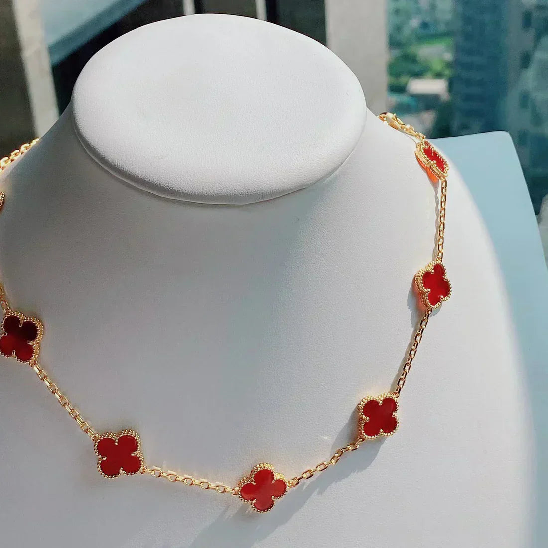 CLOVER | Collana Rossa con 10 Motivi