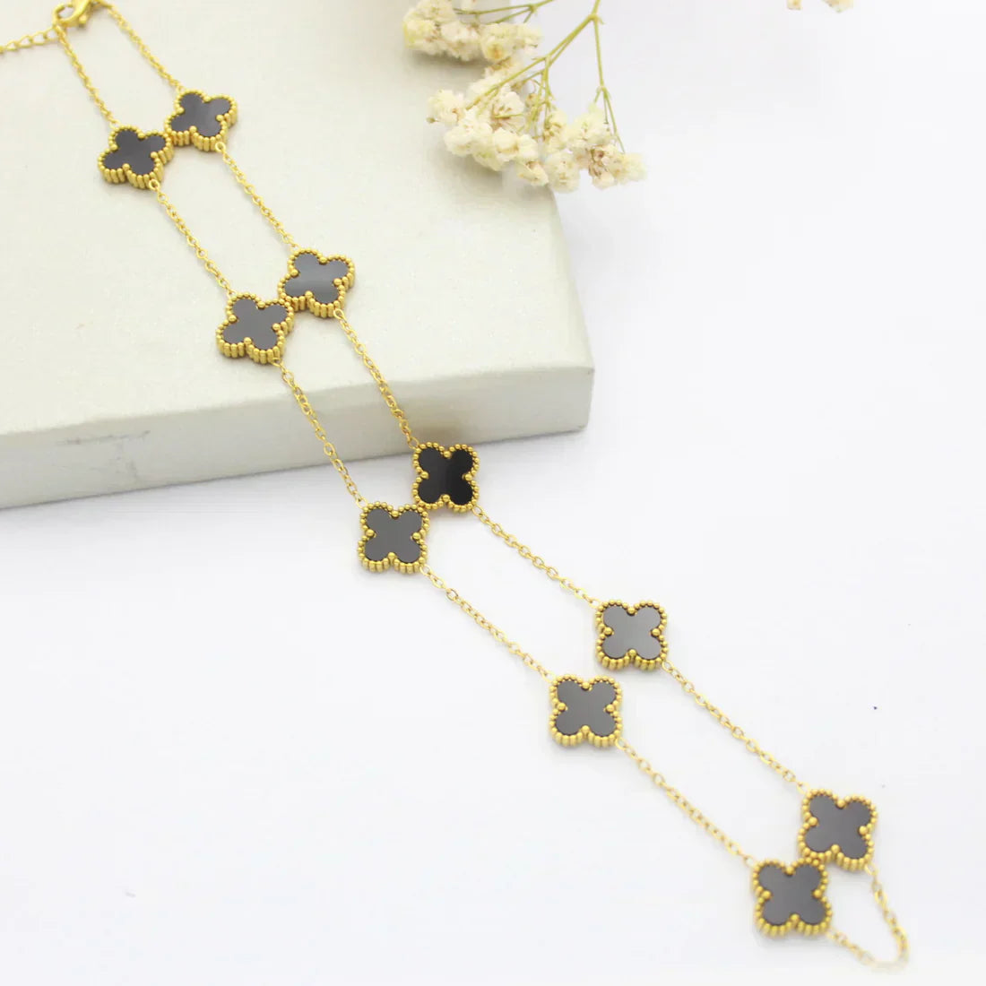 CLOVER | Collana Nera 10 Motivi